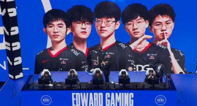 力出众而闻 力出众而闻