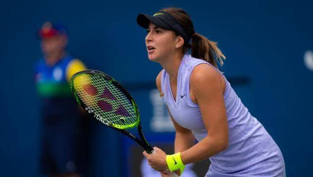 一个年轻球 一个年轻球