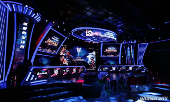 直接决定服 直接决定服